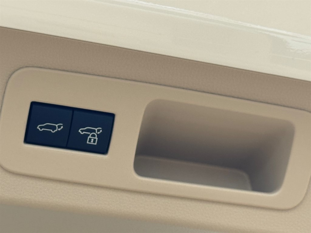 Used Toyota Land Cruiser 2024 for sale - 77708400: Photo 74