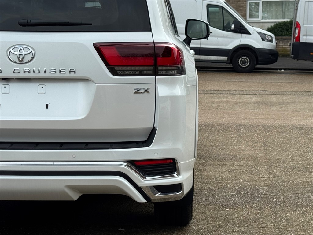 Used Toyota Land Cruiser 2024 for sale - 77708400: Photo 77