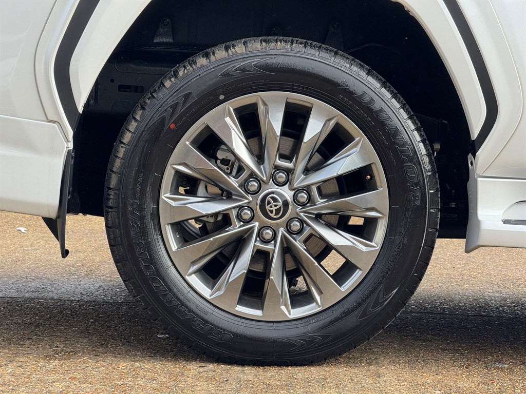 Used Toyota Land Cruiser 2024 for sale - 77708400: Photo 92