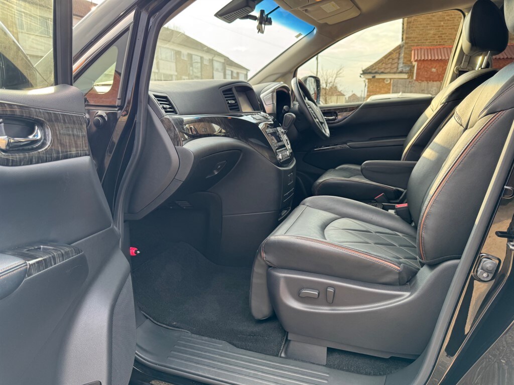 Used Nissan Elgrand 2019 for sale - 77810501: Photo 15