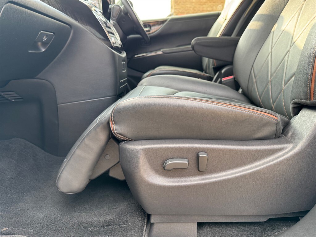 Used Nissan Elgrand 2019 for sale - 77810501: Photo 18