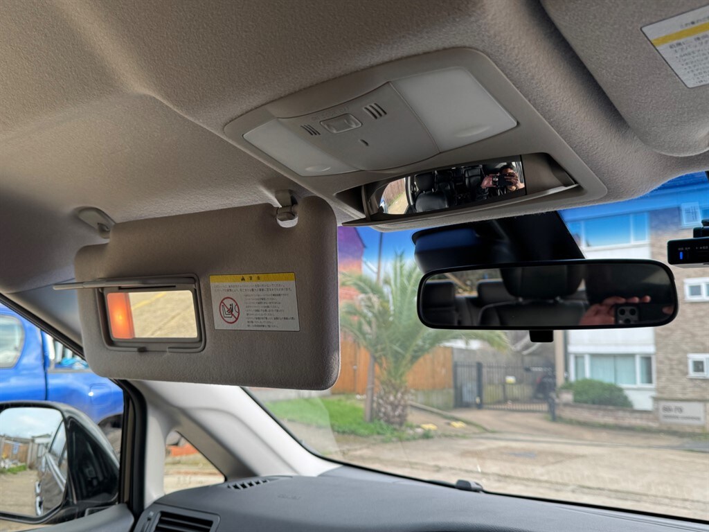 Used Nissan Elgrand 2019 for sale - 77810501: Photo 26