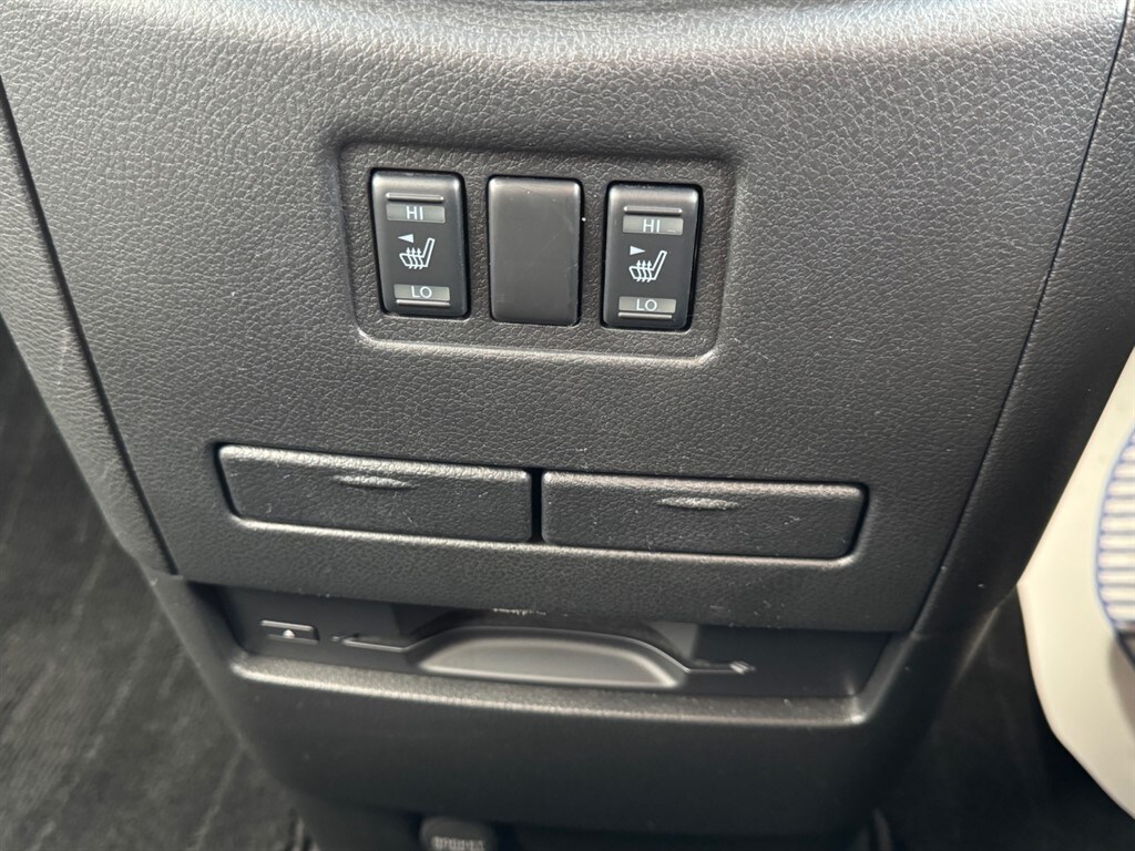 Used Nissan Elgrand 2019 for sale - 77810501: Photo 33