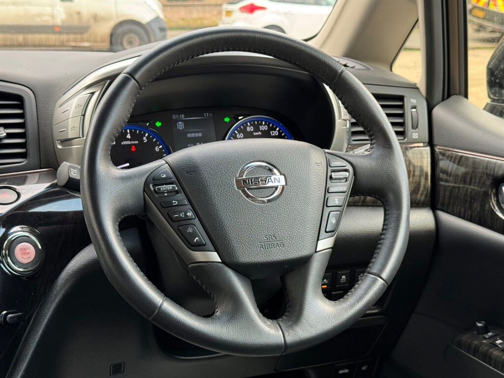 Used Nissan Elgrand 2019 for sale - 77810501: Photo 38