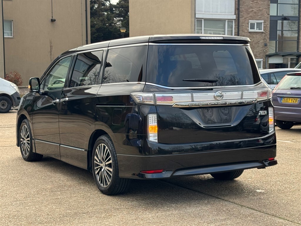 Used Nissan Elgrand 2019 for sale - 77810501: Photo 4