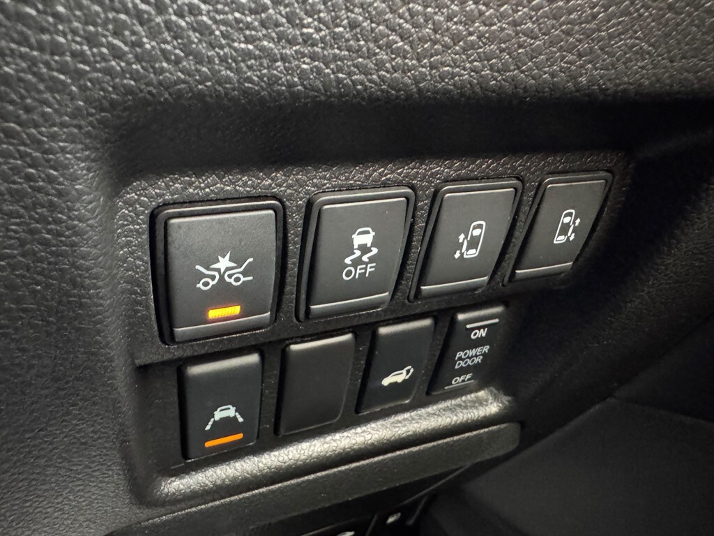 Used Nissan Elgrand 2019 for sale - 77810501: Photo 45