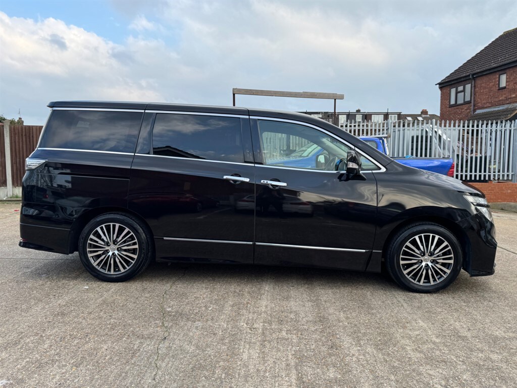 Used Nissan Elgrand 2019 for sale - 77810501: Photo 7