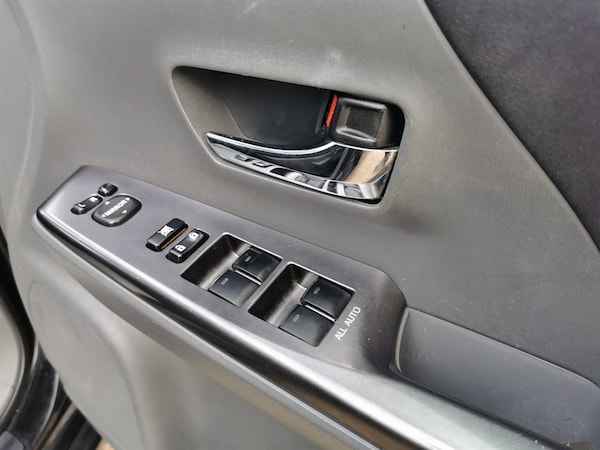 Used Toyota Prius 2013 for sale - 75570248: Photo 41