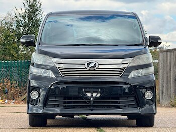 Used Toyota Vellfire 2013 for sale - 79606955: Photo