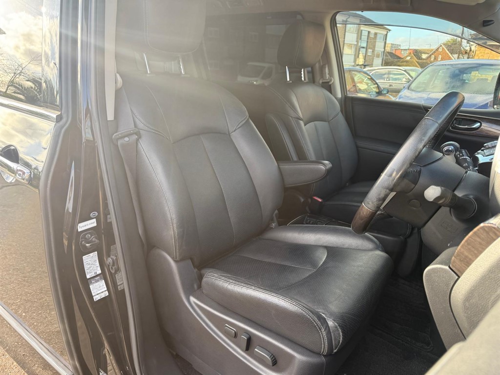 Used Nissan Elgrand 2013 for sale - 77047917: Photo 12