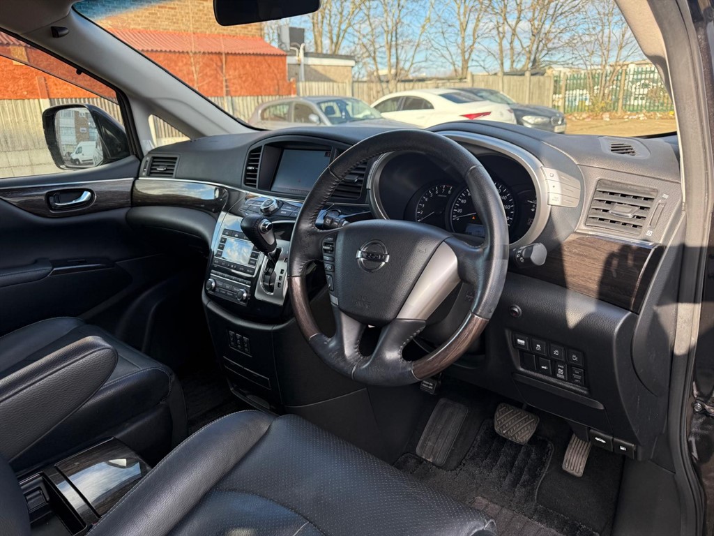 Used Nissan Elgrand 2013 for sale - 77047917: Photo 13