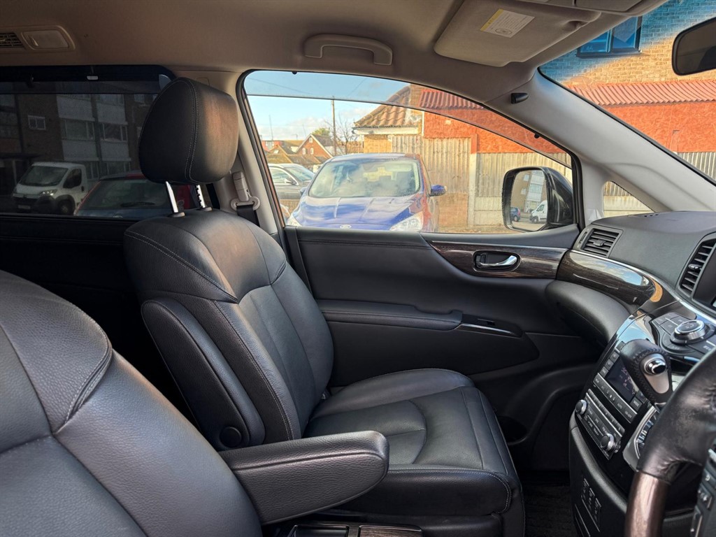 Used Nissan Elgrand 2013 for sale - 77047917: Photo 14