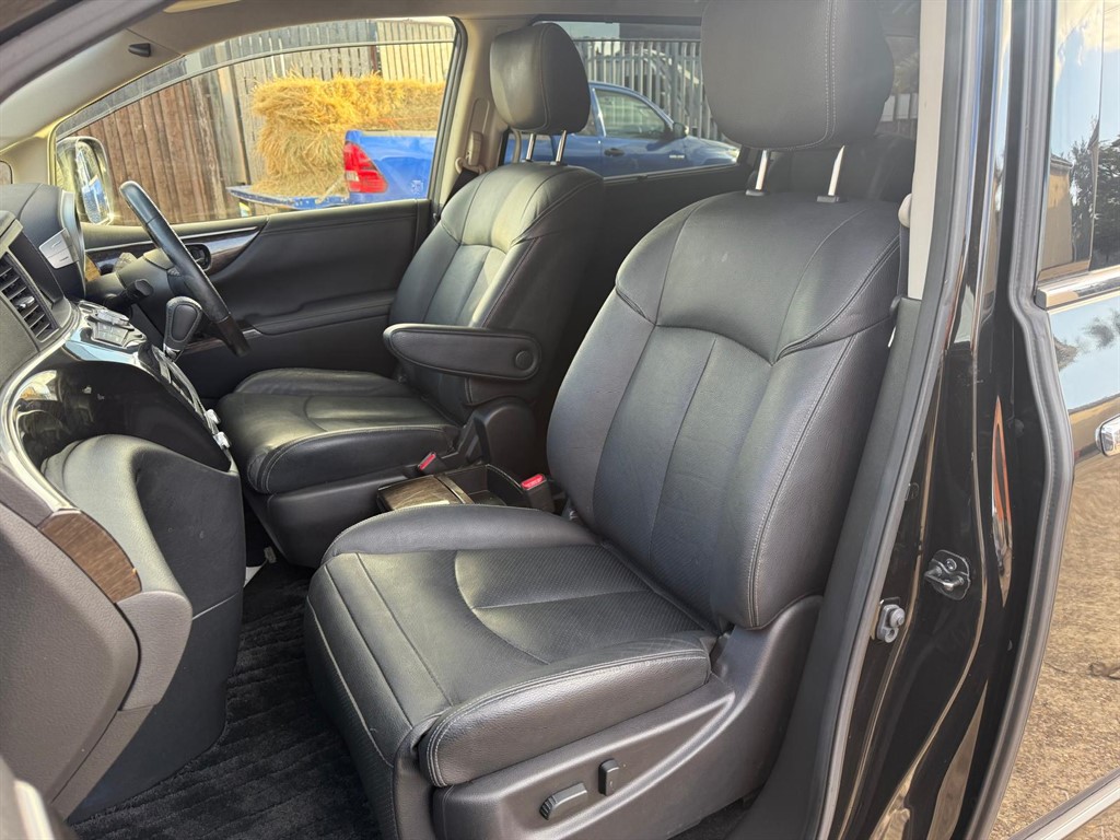 Used Nissan Elgrand 2013 for sale - 77047917: Photo 17