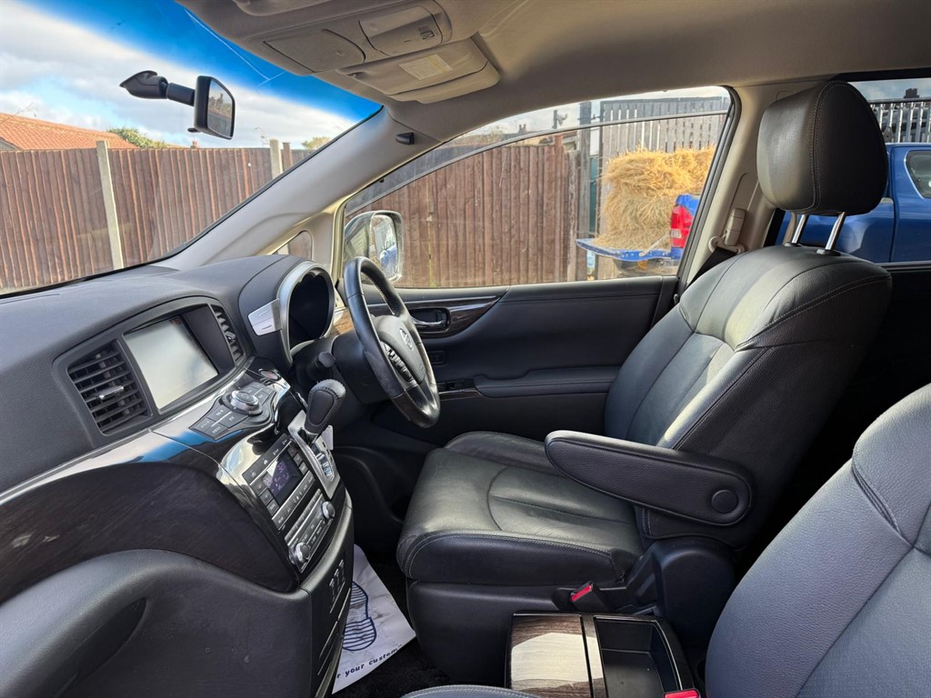 Used Nissan Elgrand 2013 for sale - 77047917: Photo 19
