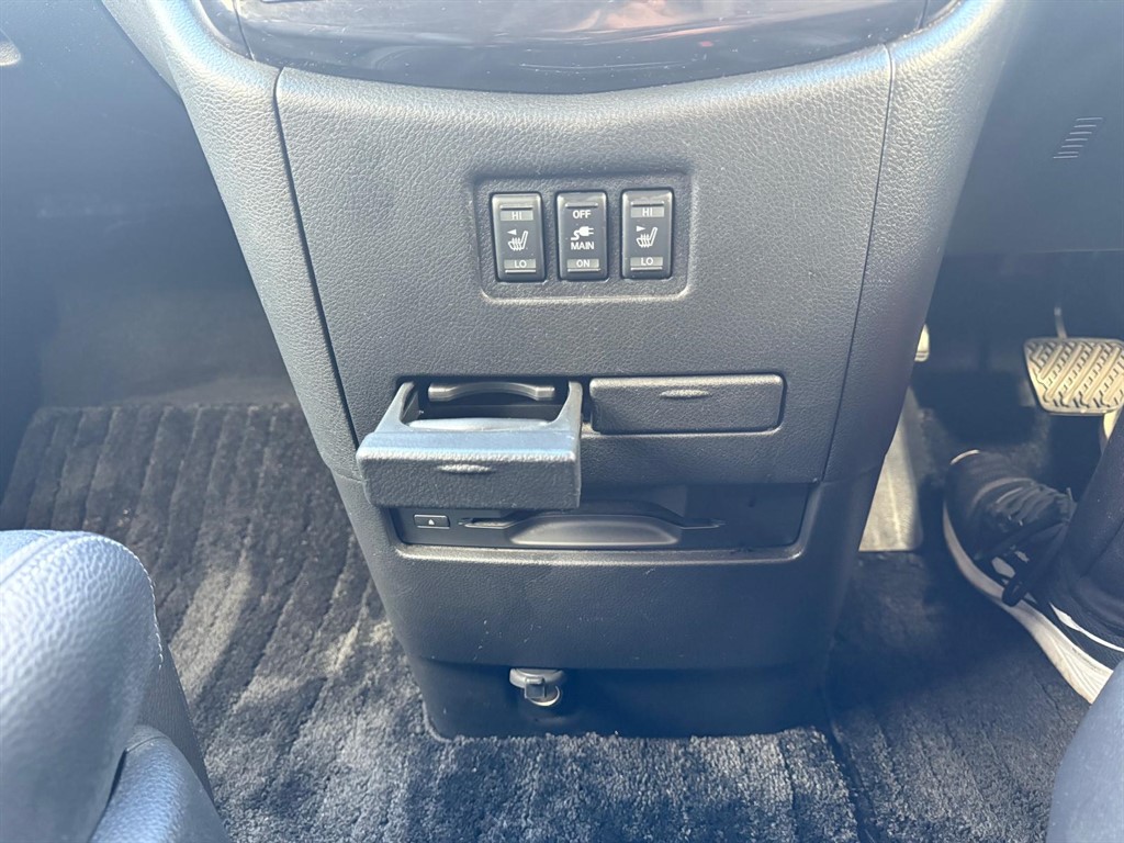 Used Nissan Elgrand 2013 for sale - 77047917: Photo 29