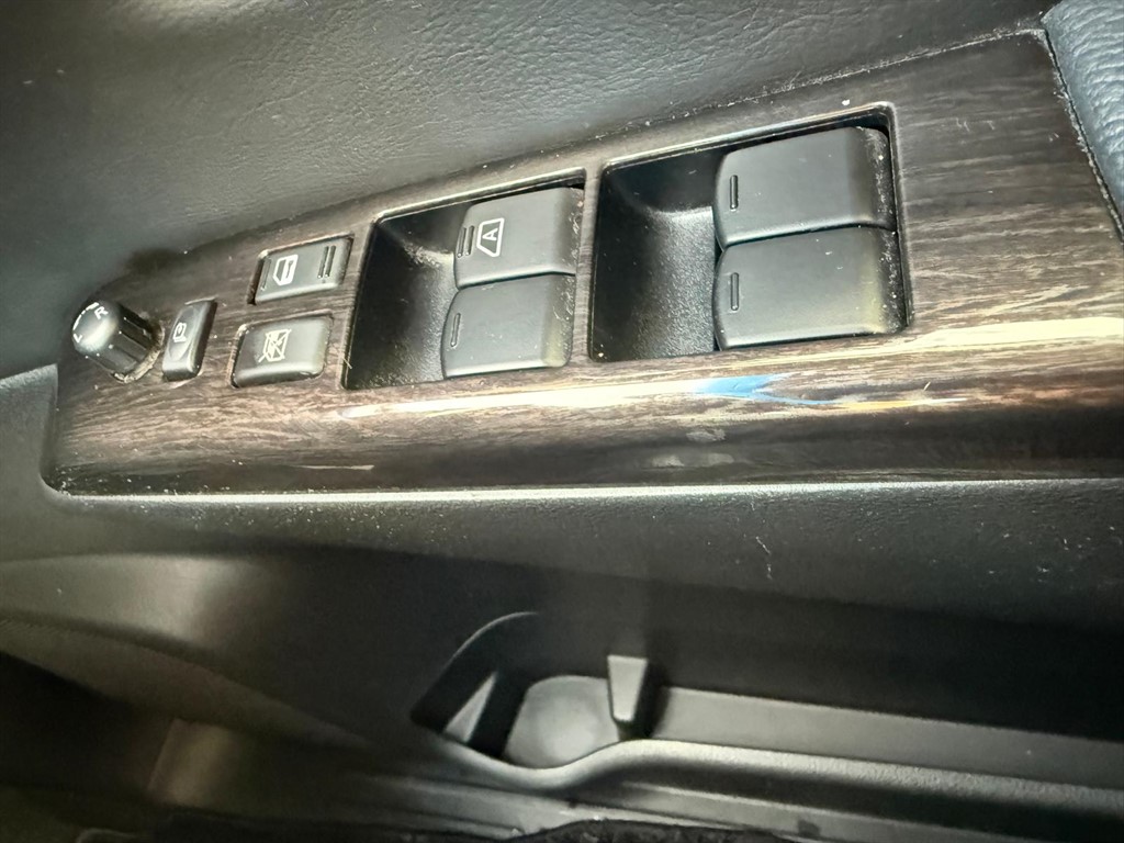 Used Nissan Elgrand 2013 for sale - 77047917: Photo 40