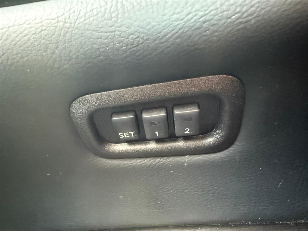 Used Nissan Elgrand 2013 for sale - 77047917: Photo 41