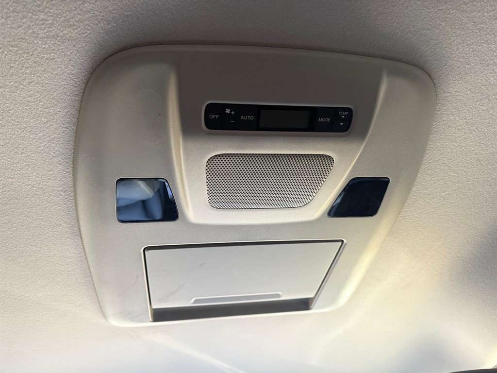 Used Nissan Elgrand 2013 for sale - 77047917: Photo 47