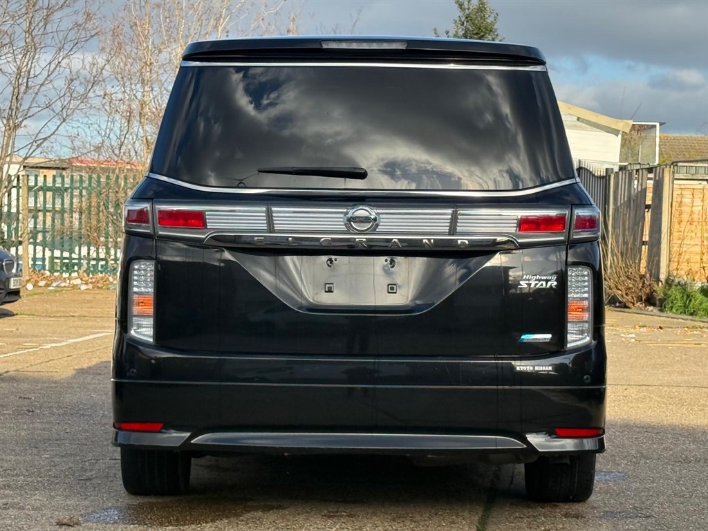 Used Nissan Elgrand 2013 for sale - 77047917: Photo 5