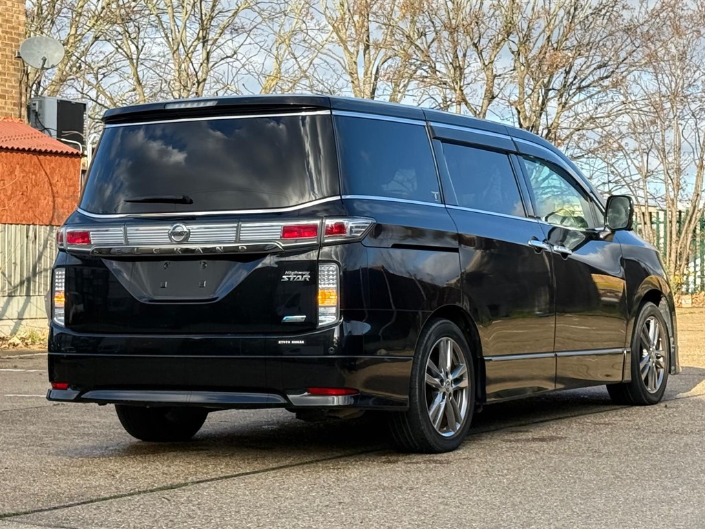 Used Nissan Elgrand 2013 for sale - 77047917: Photo 6