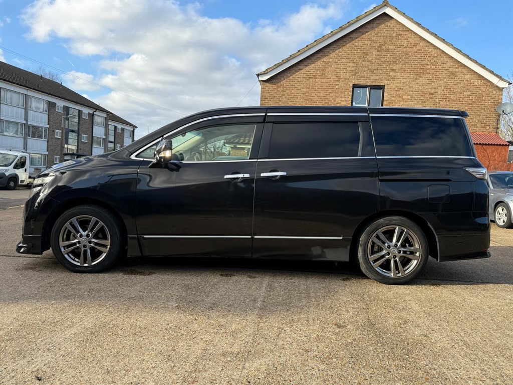 Used Nissan Elgrand 2013 for sale - 77047917: Photo 8