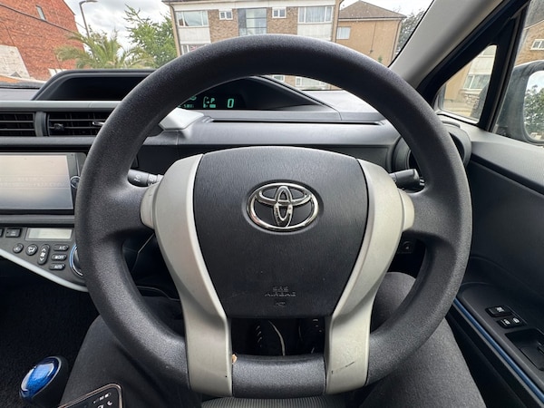 Used Toyota Aqua 2013 for sale - 75572079: Photo 25