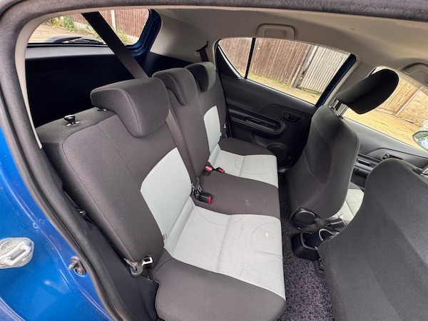Used Toyota Aqua 2013 for sale - 75572079: Photo 30