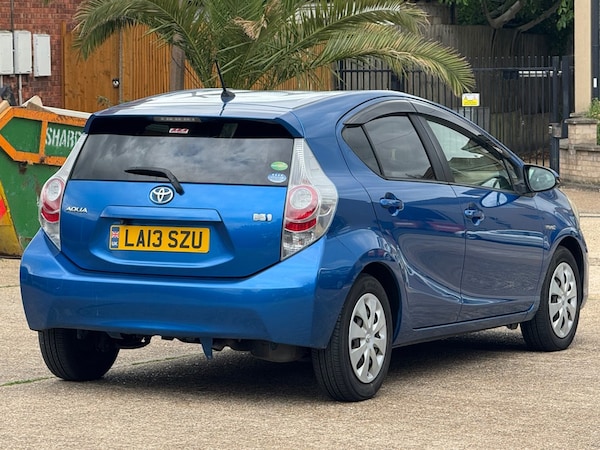Used Toyota Aqua 2013 for sale - 75572079: Photo 6