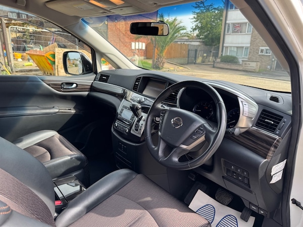 Used Nissan Elgrand 2017 for sale - 75569891: Photo 12