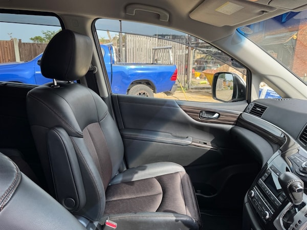 Used Nissan Elgrand 2017 for sale - 75569891: Photo 13