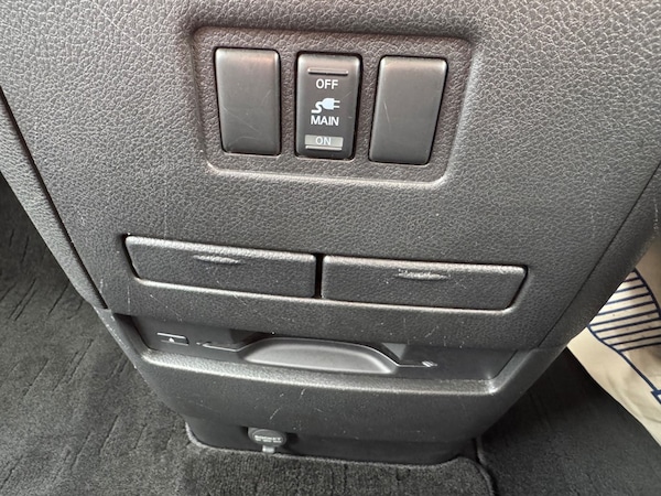 Used Nissan Elgrand 2017 for sale - 75569891: Photo 28