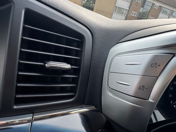Used Nissan Elgrand 2017 for sale - 75569891: Photo 30