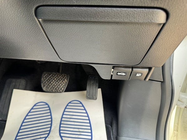 Used Nissan Elgrand 2017 for sale - 75569891: Photo 41