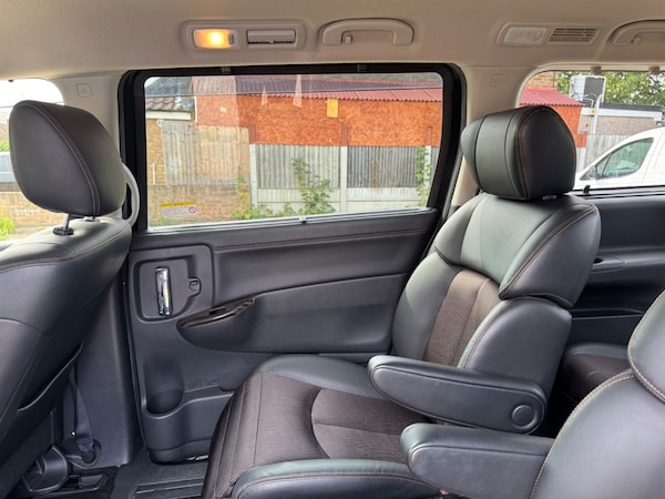 Used Nissan Elgrand 2017 for sale - 75569891: Photo 47