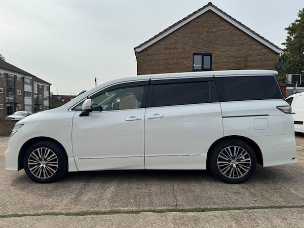 Used Nissan Elgrand 2017 for sale - 75569891: Photo 5