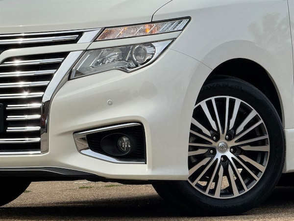Used Nissan Elgrand 2017 for sale - 75569891: Photo 75
