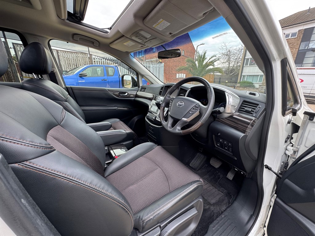 Used Nissan Elgrand 2018 for sale - 78061576: Photo 10