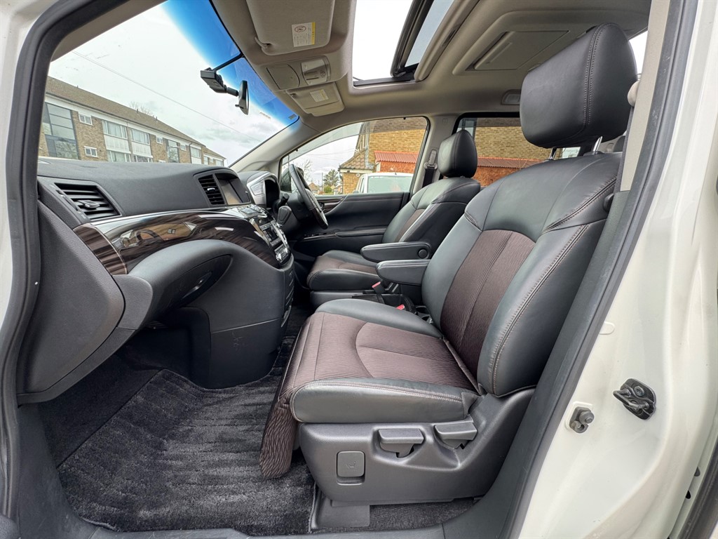 Used Nissan Elgrand 2018 for sale - 78061576: Photo 16