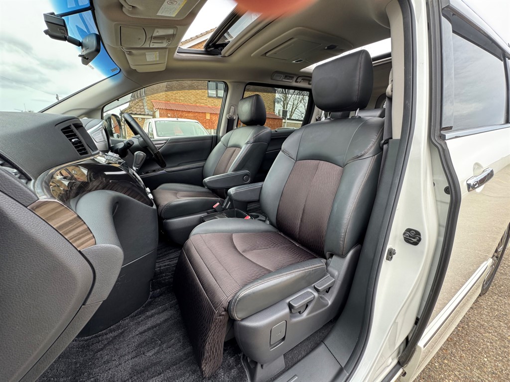 Used Nissan Elgrand 2018 for sale - 78061576: Photo 17