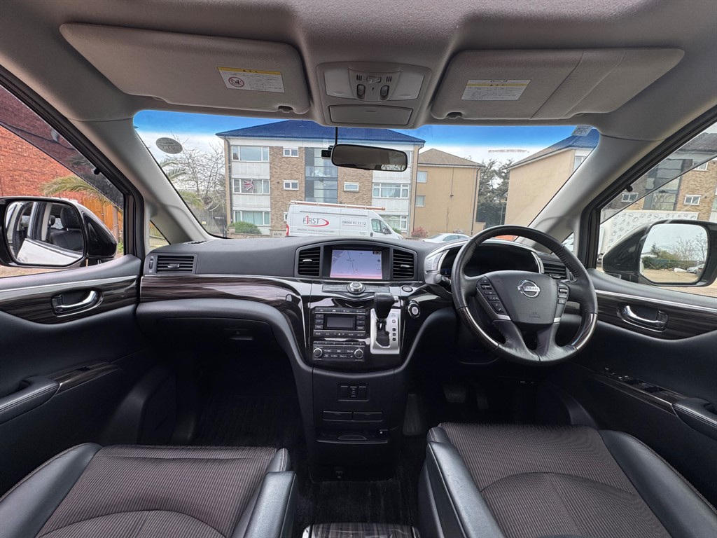 Used Nissan Elgrand 2018 for sale - 78061576: Photo 21