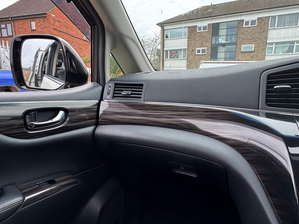 Used Nissan Elgrand 2018 for sale - 78061576: Photo 22