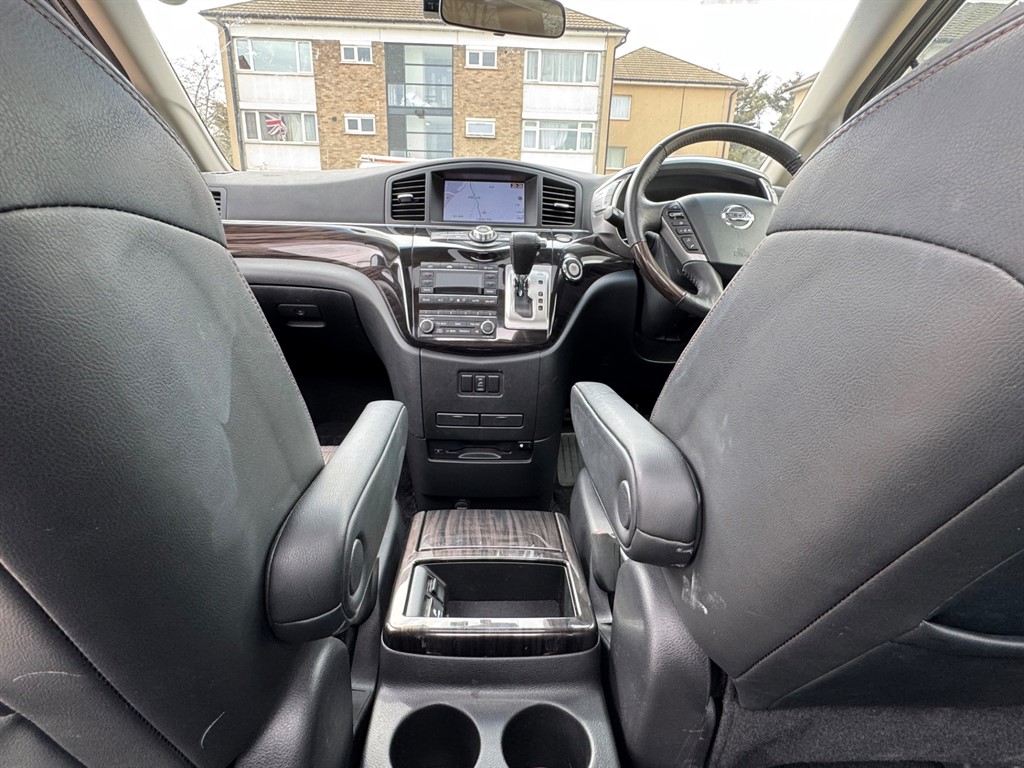 Used Nissan Elgrand 2018 for sale - 78061576: Photo 24