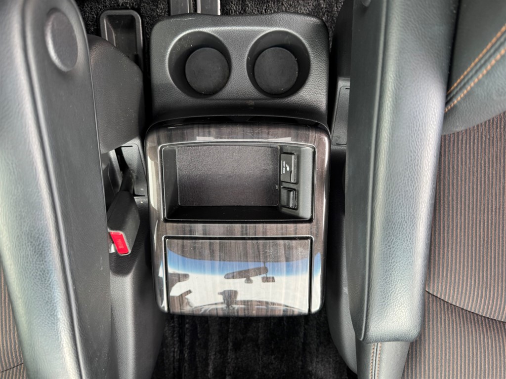 Used Nissan Elgrand 2018 for sale - 78061576: Photo 29