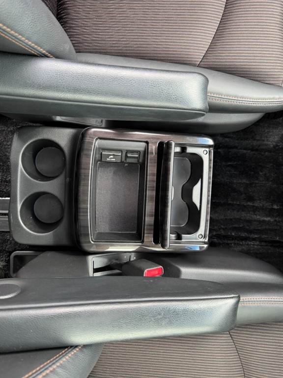 Used Nissan Elgrand 2018 for sale - 78061576: Photo 30