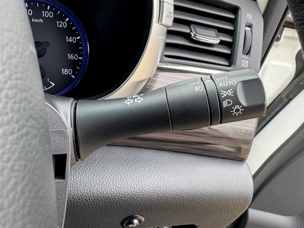 Used Nissan Elgrand 2018 for sale - 78061576: Photo 35