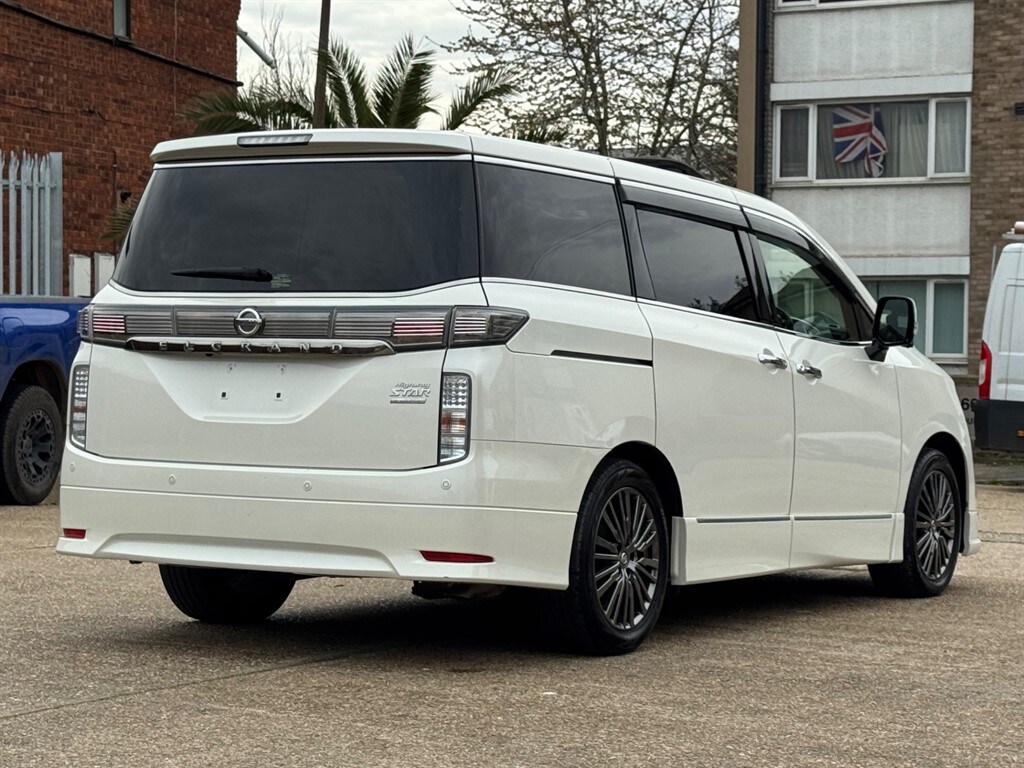 Used Nissan Elgrand 2018 for sale - 78061576: Photo 4