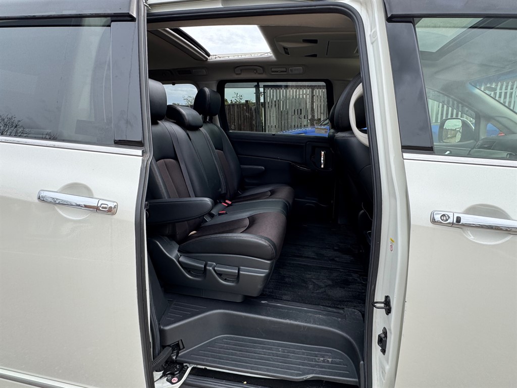 Used Nissan Elgrand 2018 for sale - 78061576: Photo 46