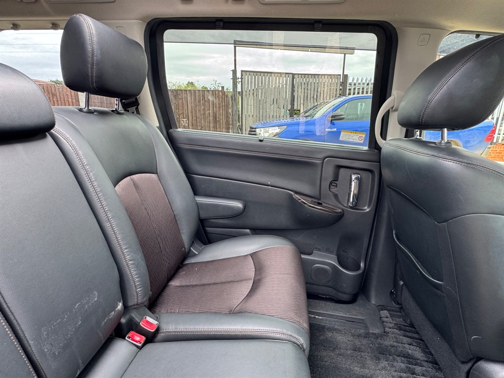 Used Nissan Elgrand 2018 for sale - 78061576: Photo 49