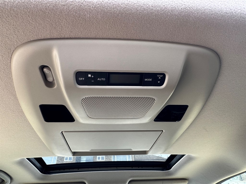 Used Nissan Elgrand 2018 for sale - 78061576: Photo 50