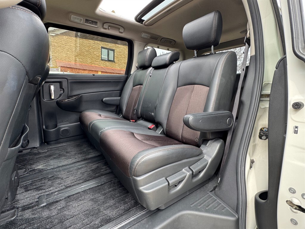 Used Nissan Elgrand 2018 for sale - 78061576: Photo 54